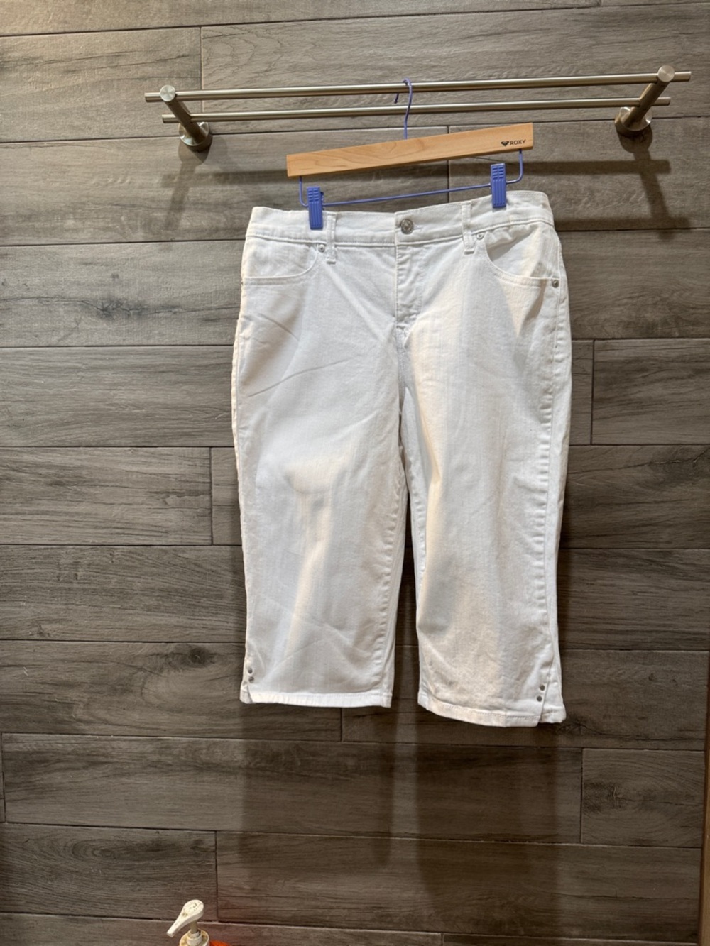 Gloria Vanderbilt White Cropped Denim Jeans